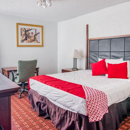 Oyo Townhouse Houston George Bush Intercontinental Hotell Exteriör bild