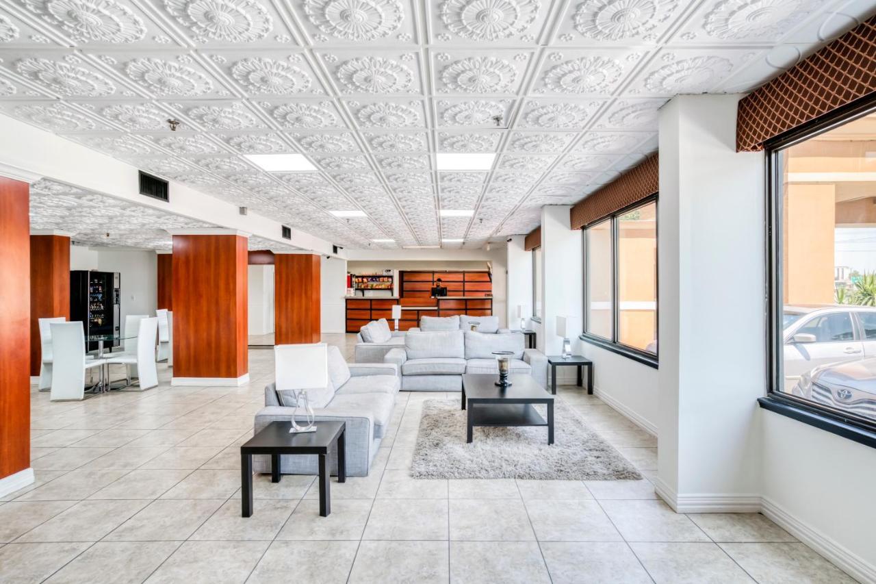 Oyo Townhouse Houston George Bush Intercontinental Hotell Exteriör bild