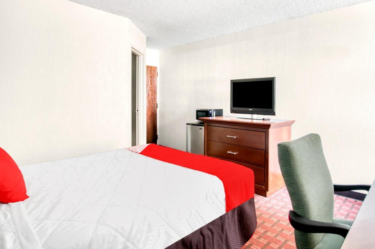 Oyo Townhouse Houston George Bush Intercontinental Hotell Exteriör bild