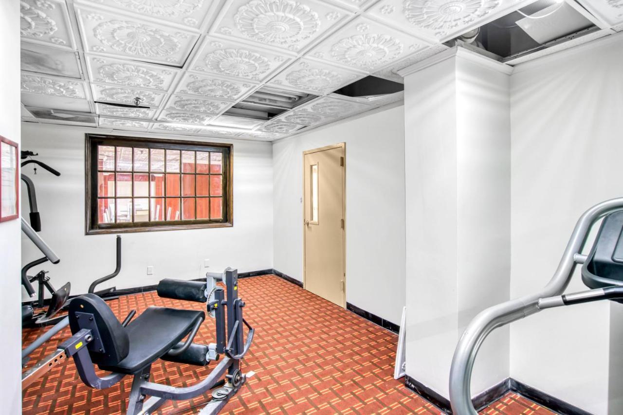 Oyo Townhouse Houston George Bush Intercontinental Hotell Exteriör bild