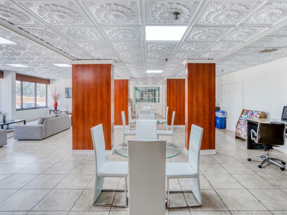 Oyo Townhouse Houston George Bush Intercontinental Hotell Exteriör bild