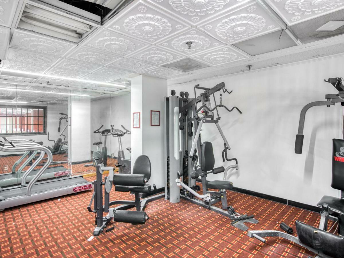 Oyo Townhouse Houston George Bush Intercontinental Hotell Exteriör bild