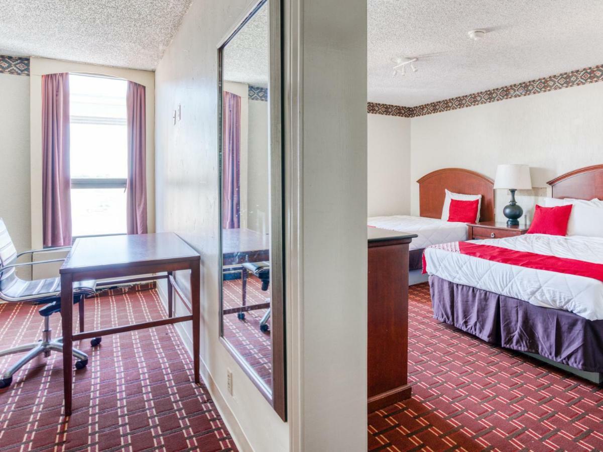 Oyo Townhouse Houston George Bush Intercontinental Hotell Exteriör bild