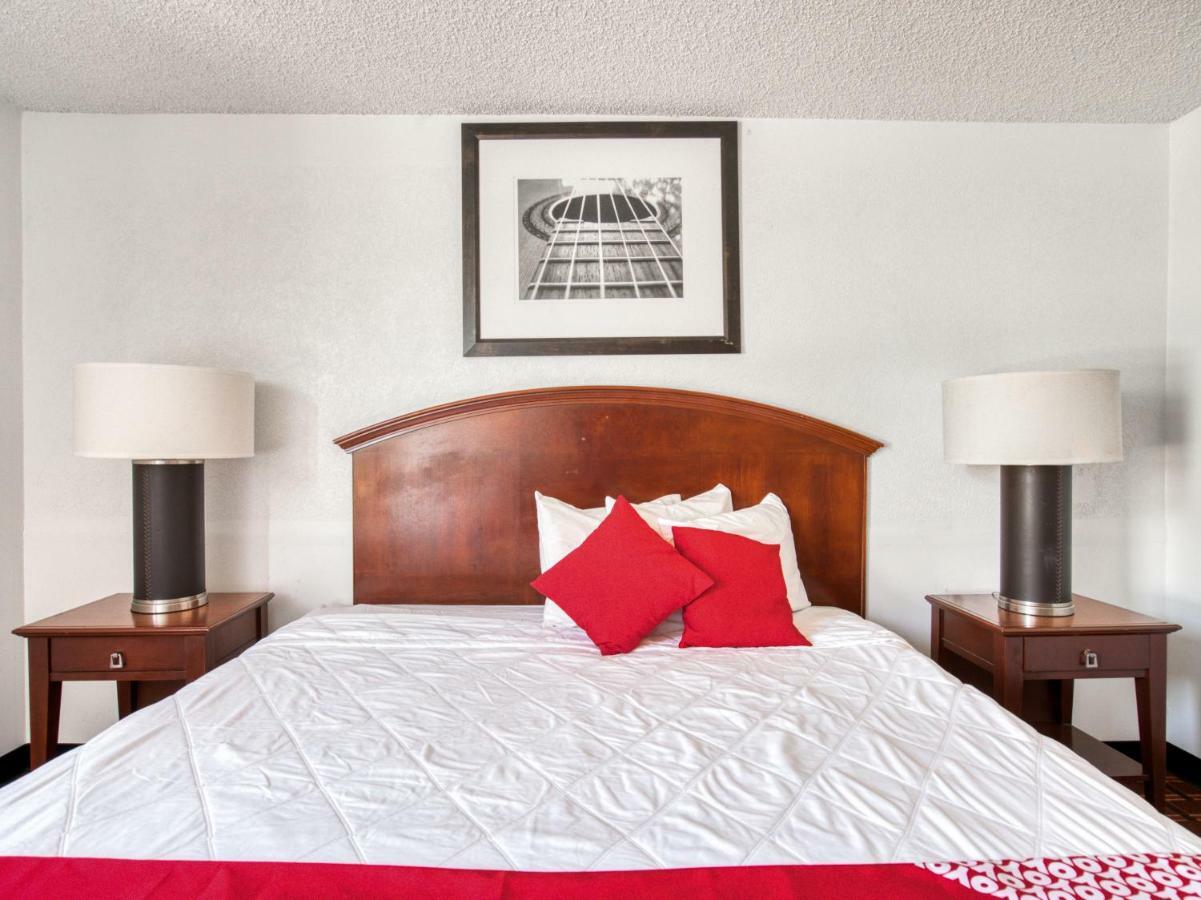 Oyo Townhouse Houston George Bush Intercontinental Hotell Exteriör bild
