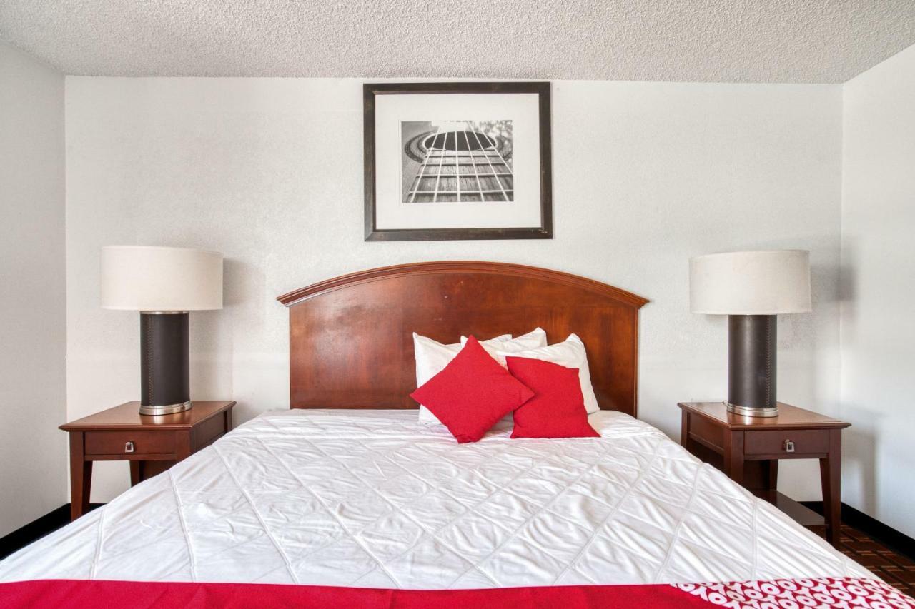 Oyo Townhouse Houston George Bush Intercontinental Hotell Exteriör bild