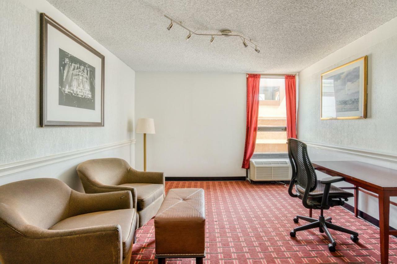 Oyo Townhouse Houston George Bush Intercontinental Hotell Exteriör bild