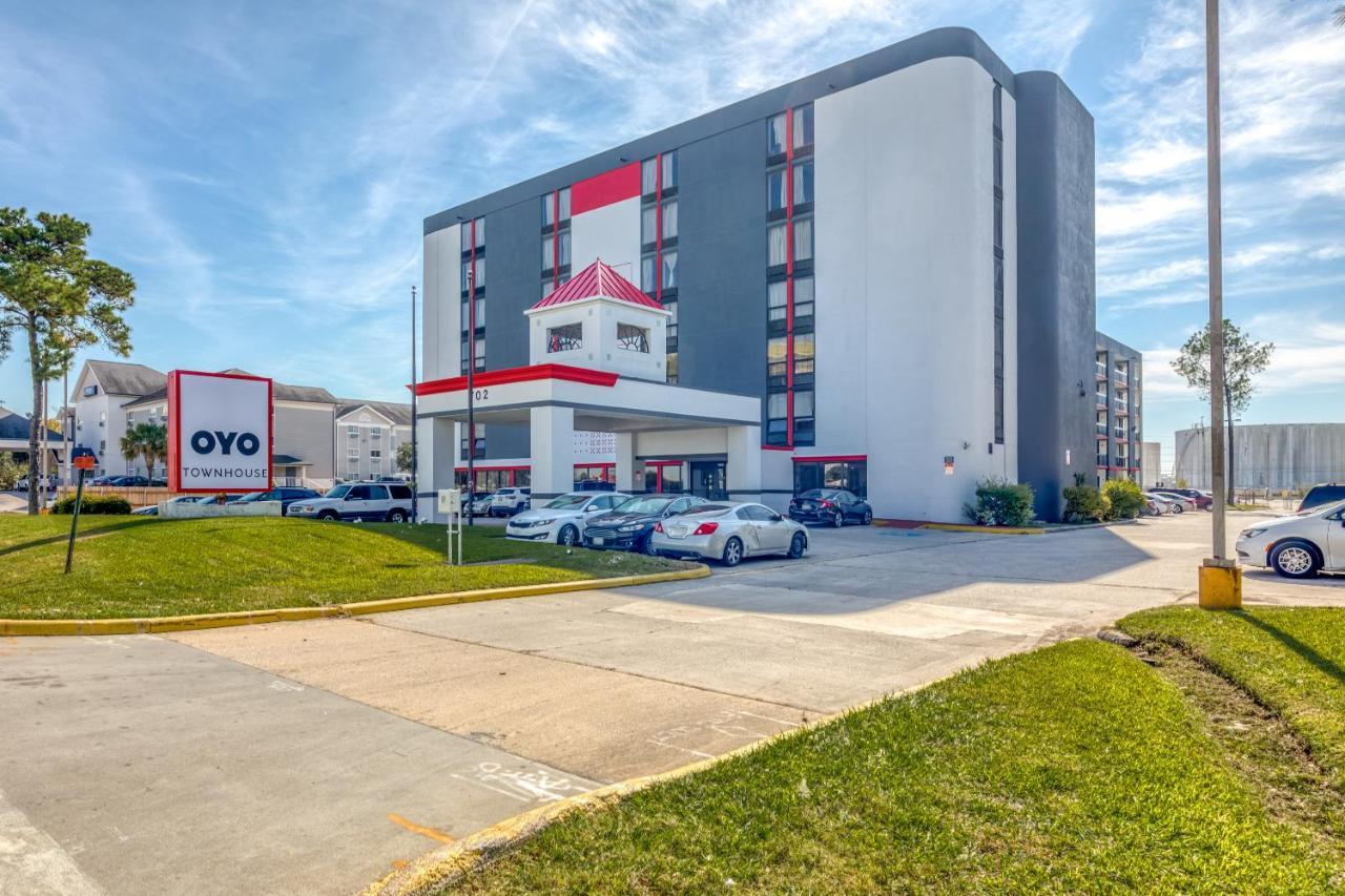 Oyo Townhouse Houston George Bush Intercontinental Hotell Exteriör bild